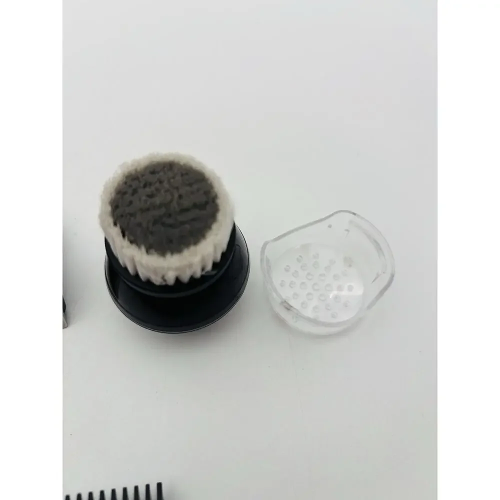 3 in 1 4D rotary electric shaver. Tested. Works. With Cord And Attachments